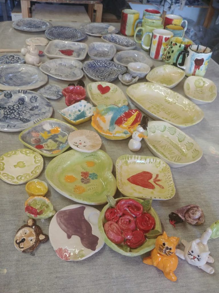 Kids pottery party